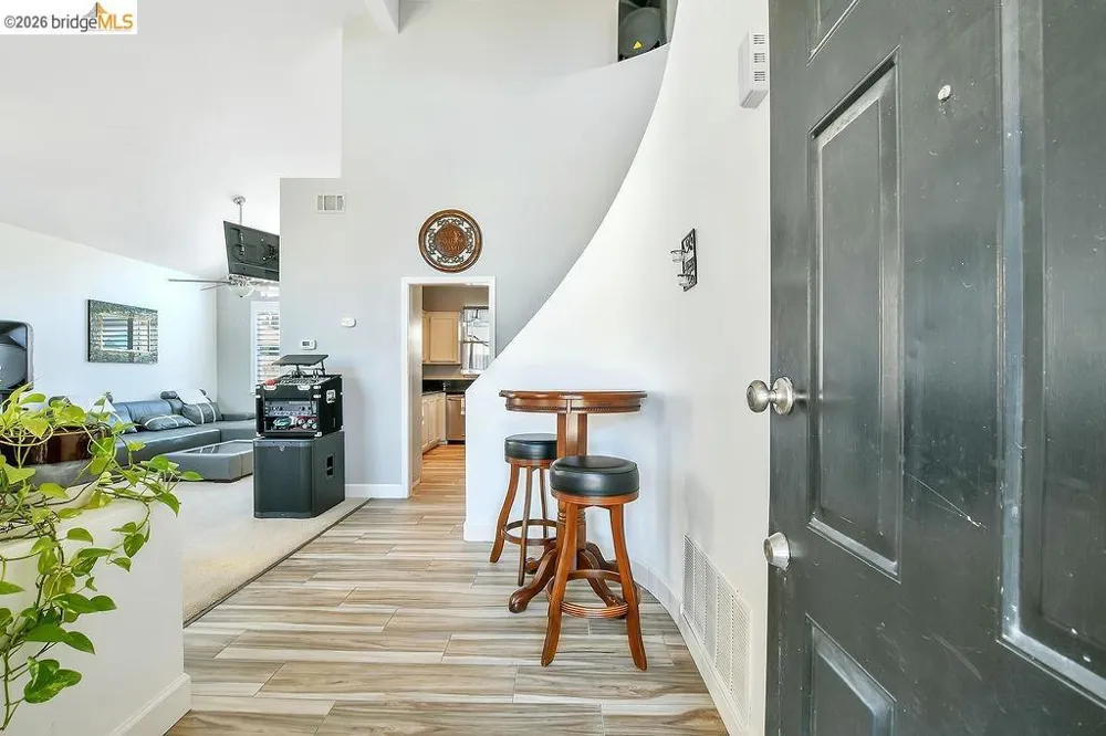 108 Edmeades Court Oakley, CA 94561