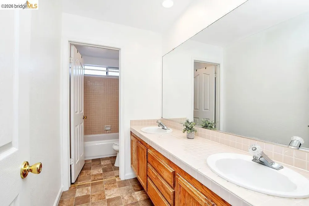108 Edmeades Court Oakley, CA 94561