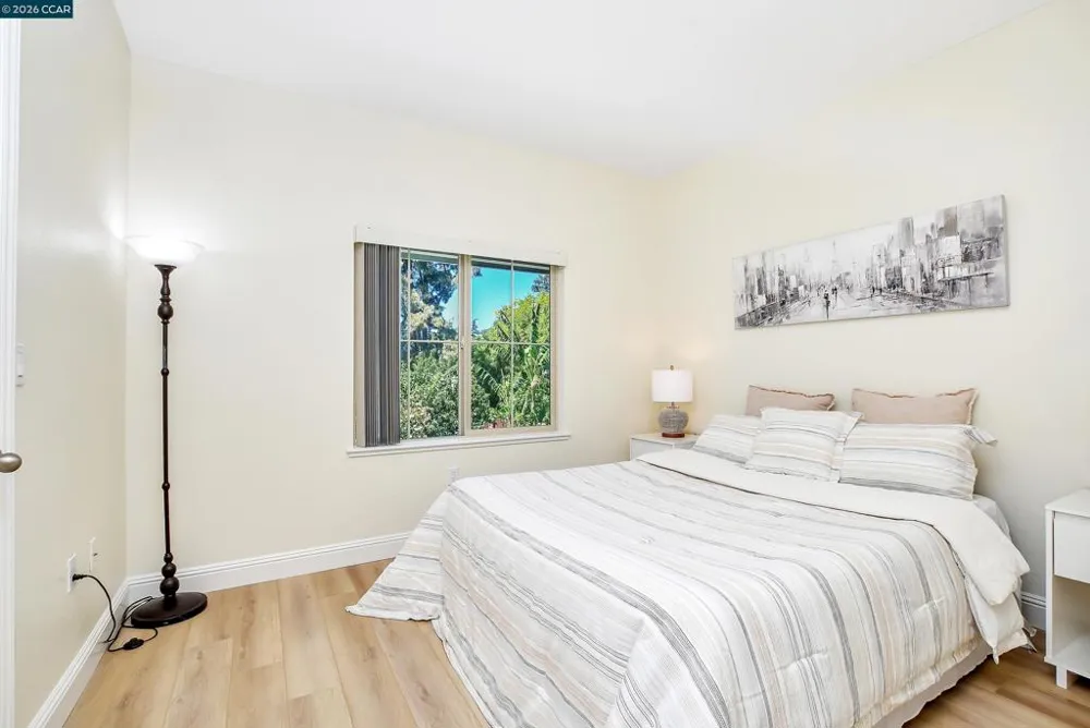 1260 Detroit Ave #4 Concord, CA 94520