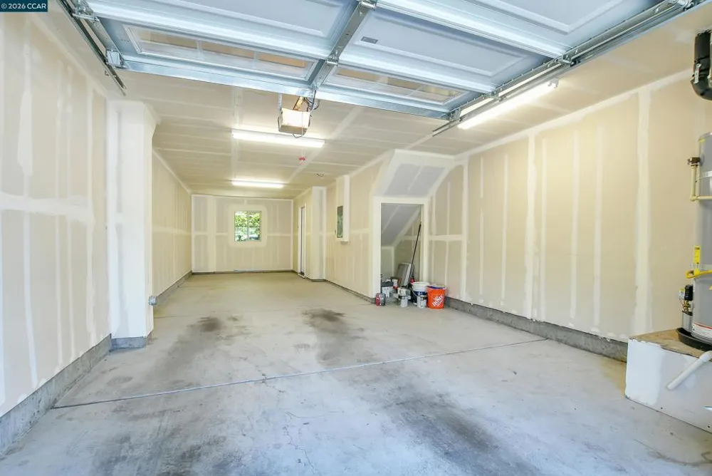 1260 Detroit Ave #4 Concord, CA 94520