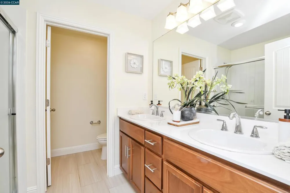 1260 Detroit Ave #4 Concord, CA 94520