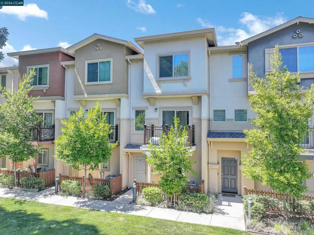 1260 Detroit Ave #4 Concord, CA 94520