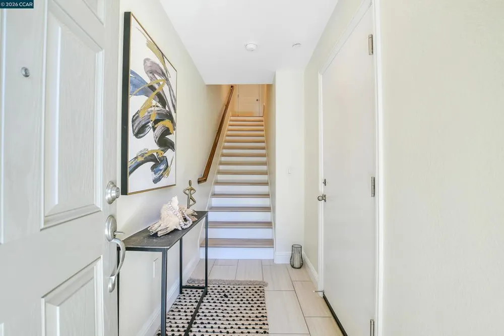 1260 Detroit Ave #4 Concord, CA 94520