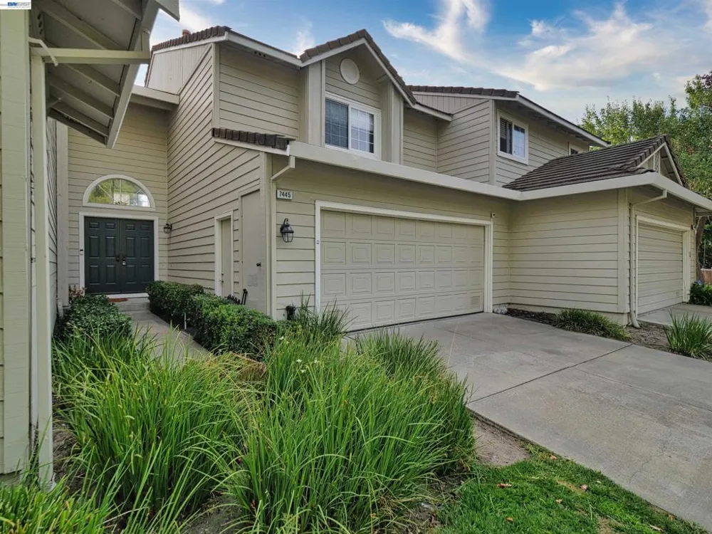 7445 Rolling Hills Cir Dublin, CA 94568