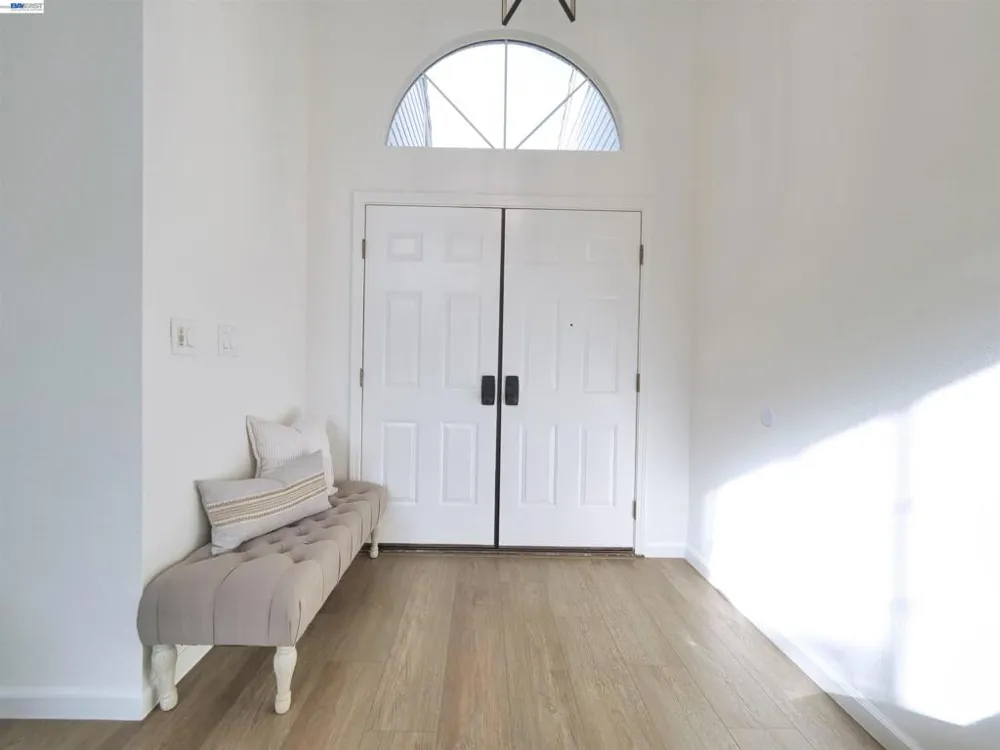 7445 Rolling Hills Cir Dublin, CA 94568