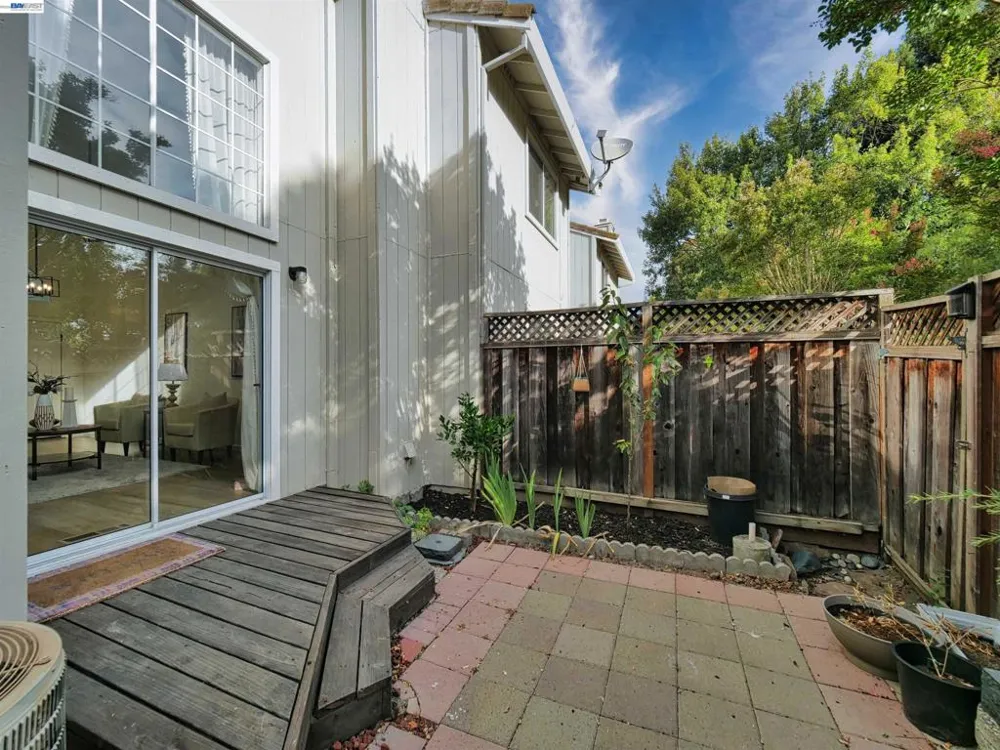 7445 Rolling Hills Cir Dublin, CA 94568