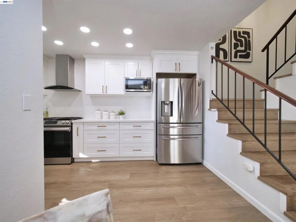 7445 Rolling Hills Cir Dublin, CA 94568