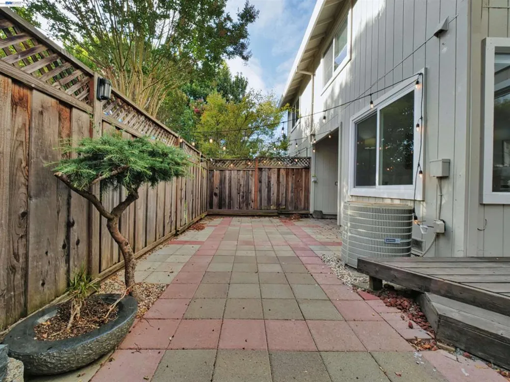 7445 Rolling Hills Cir Dublin, CA 94568