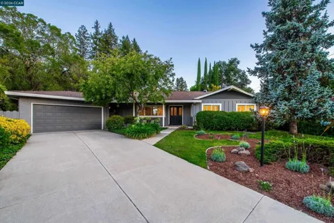 4059 Fiora Pl