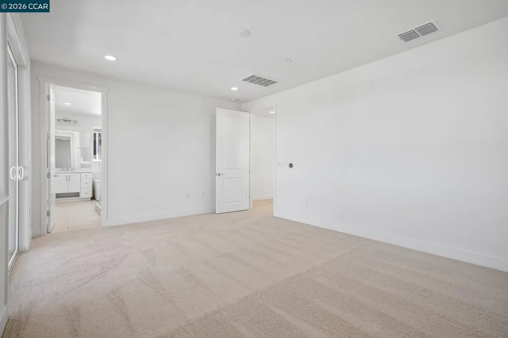 17417 Bushwick Lane Lathrop, CA 95330