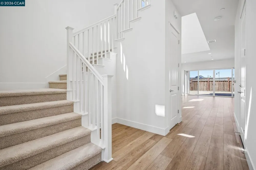 17417 Bushwick Lane Lathrop, CA 95330