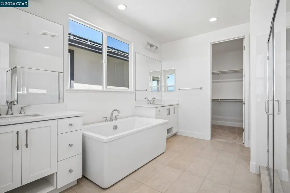 17417 Bushwick Lane Lathrop, CA 95330