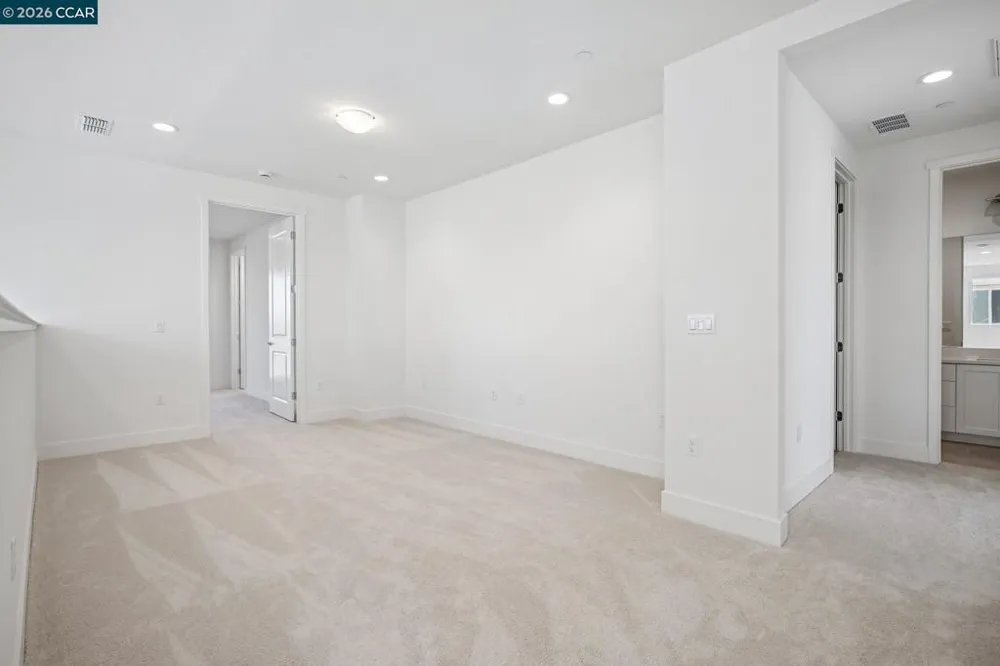 17417 Bushwick Lane Lathrop, CA 95330