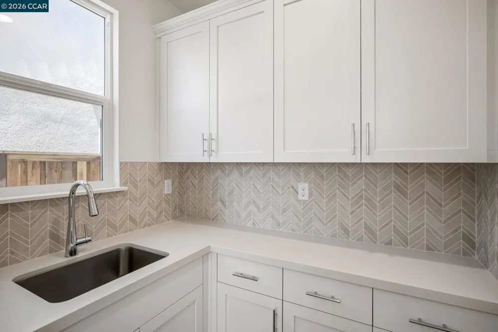 3576 Darnoch Ave. Lathrop, CA 95330