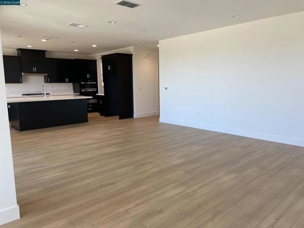 3600 Darnoch Lathrop, CA 95330