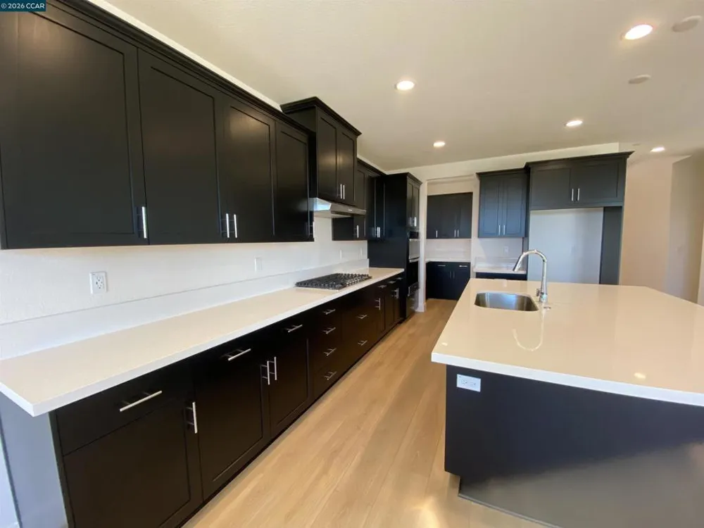 3600 Darnoch Lathrop, CA 95330