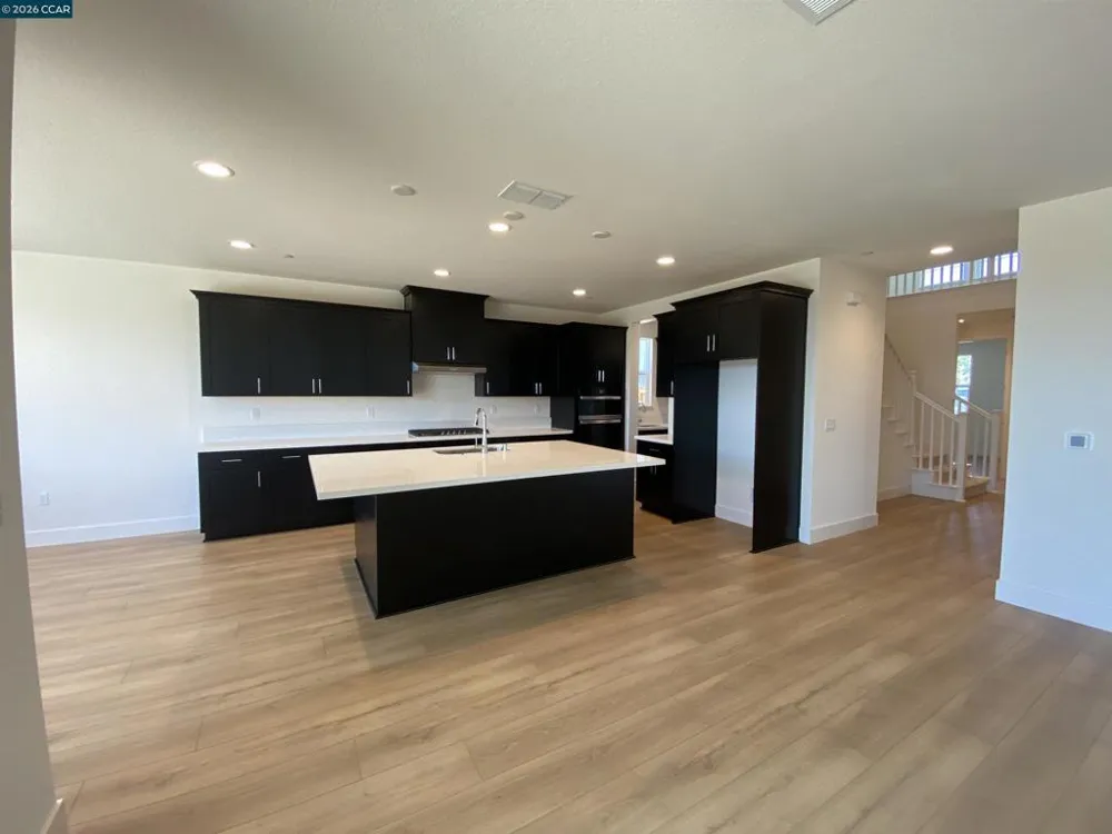 3600 Darnoch Lathrop, CA 95330