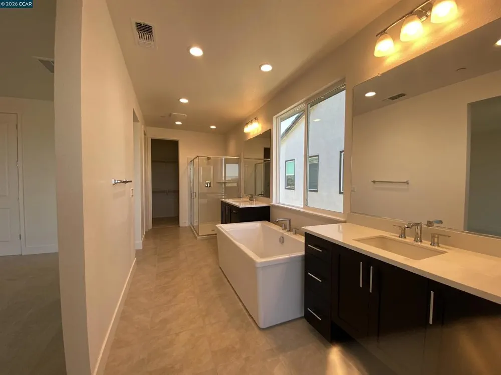 3600 Darnoch Lathrop, CA 95330