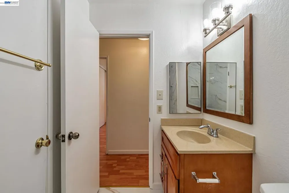 2538 E 16Th St Oakland, CA 94601