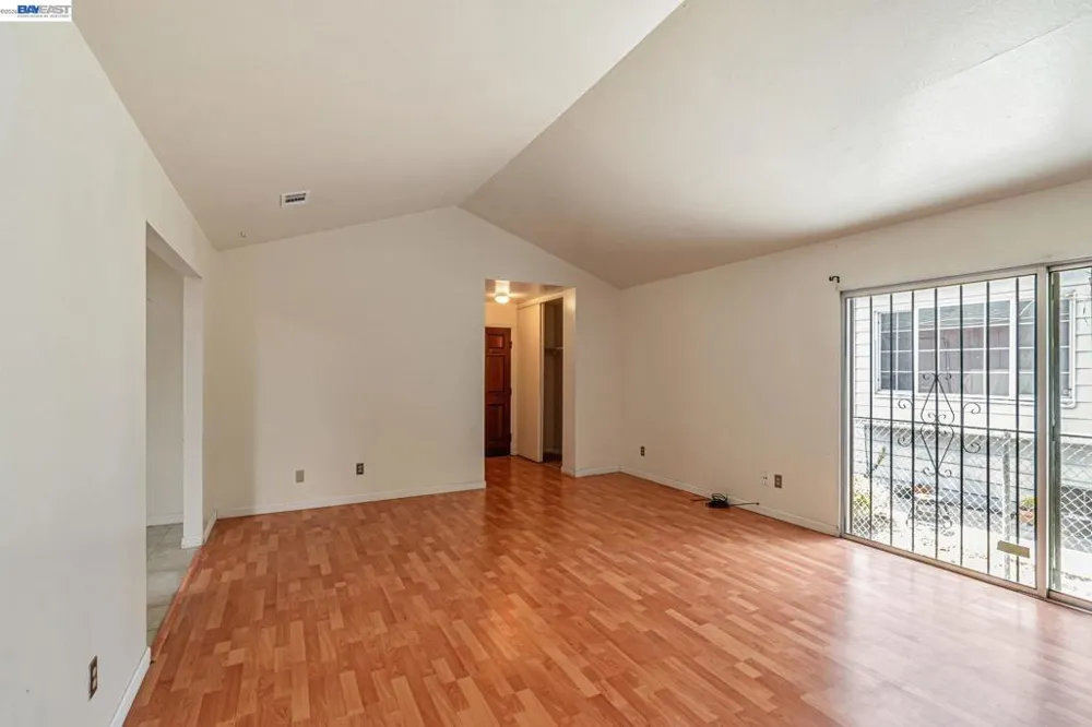 2538 E 16Th St Oakland, CA 94601
