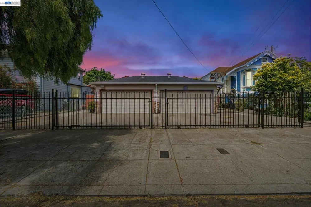 2538 E 16Th St Oakland, CA 94601