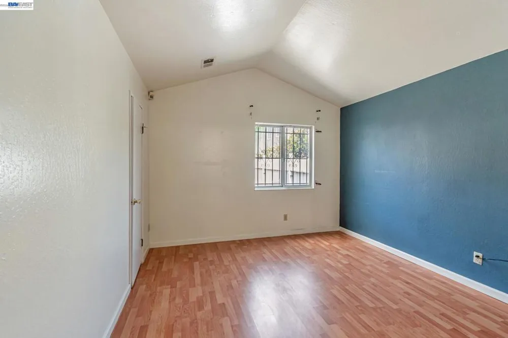 2538 E 16Th St Oakland, CA 94601