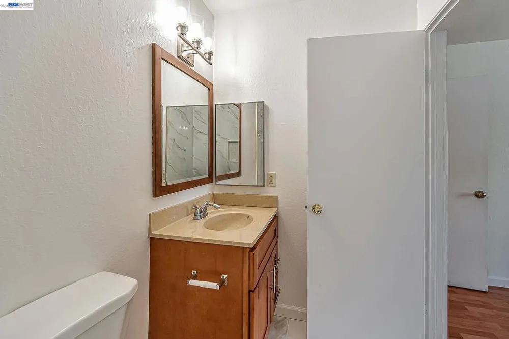 2538 E 16Th St Oakland, CA 94601