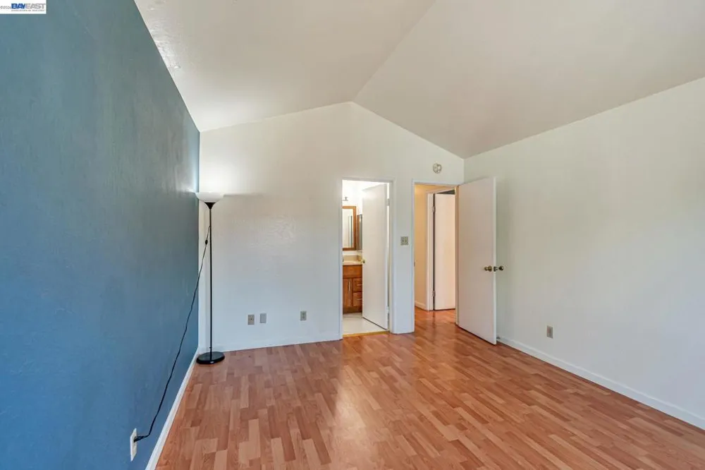 2538 E 16Th St Oakland, CA 94601