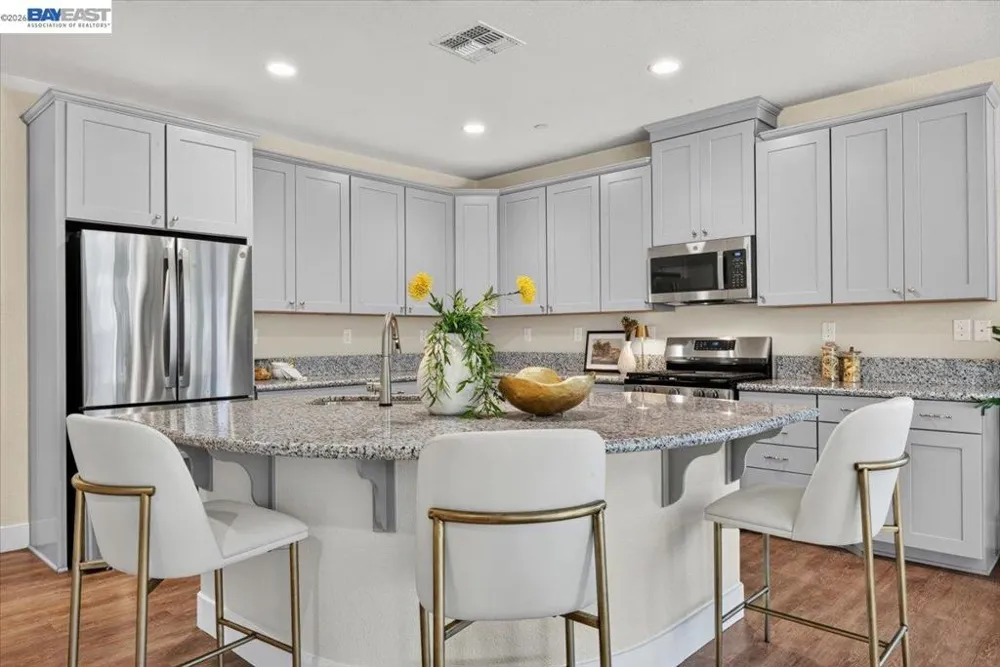 1814 Balsam Ct Lathrop, CA 95330