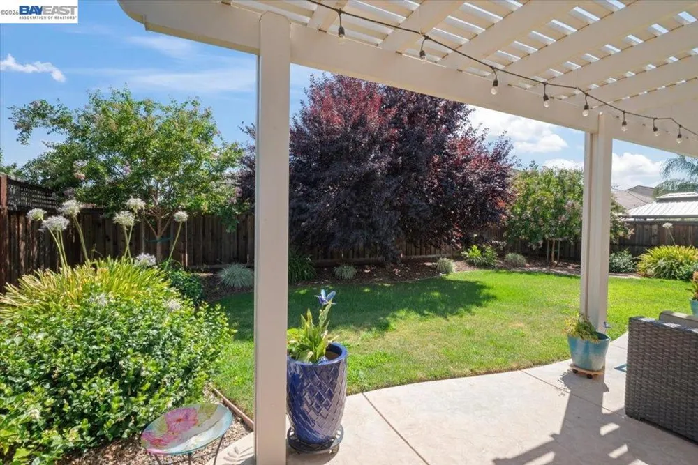 1814 Balsam Ct Lathrop, CA 95330