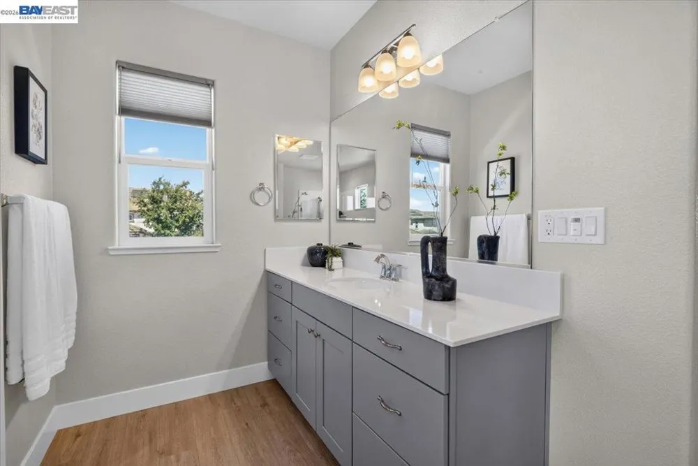 1814 Balsam Ct Lathrop, CA 95330