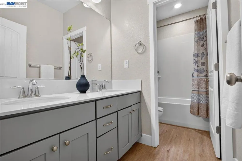 1814 Balsam Ct Lathrop, CA 95330