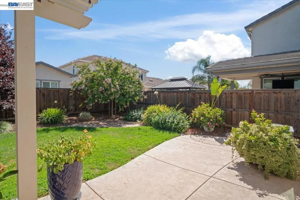 1814 Balsam Ct Lathrop, CA 95330