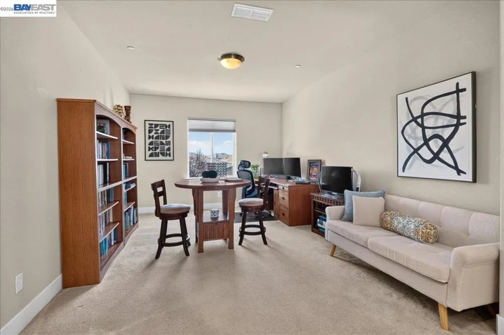 1814 Balsam Ct Lathrop, CA 95330