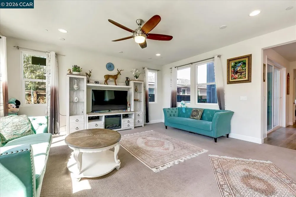 582 Mandevilla Dr Brentwood, CA 94513