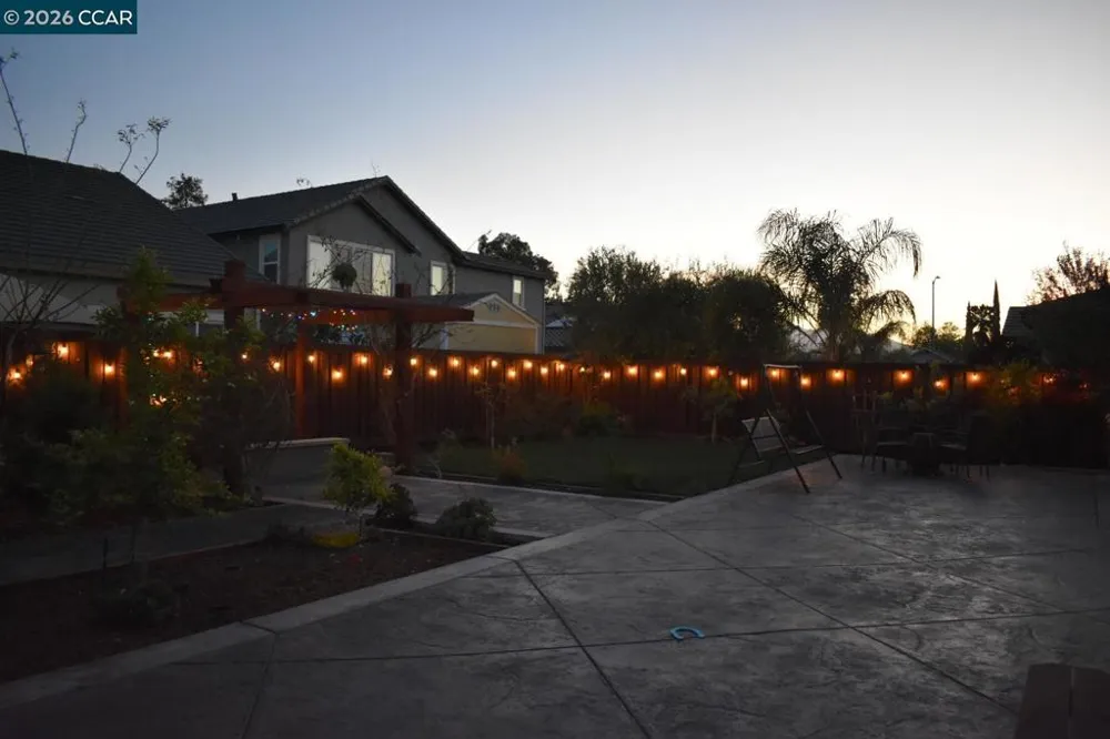 582 Mandevilla Dr Brentwood, CA 94513