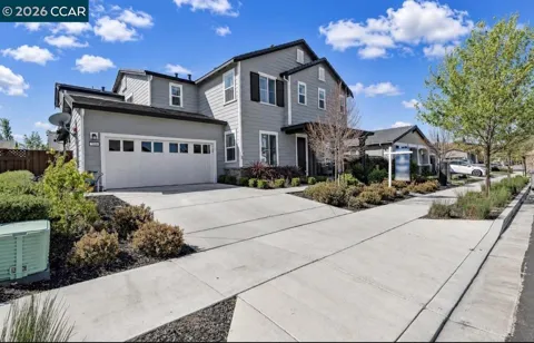 582 Mandevilla Dr