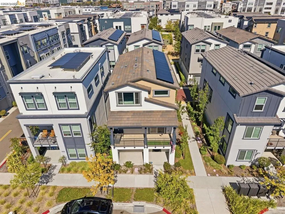 2825 Crusader ST Alameda, CA 94501