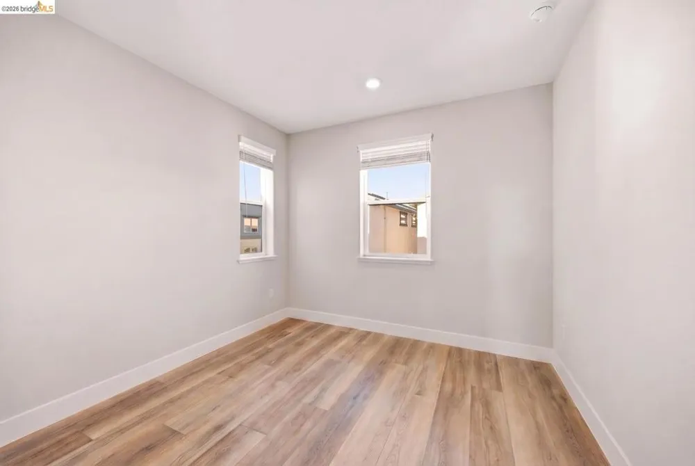 2825 Crusader ST Alameda, CA 94501