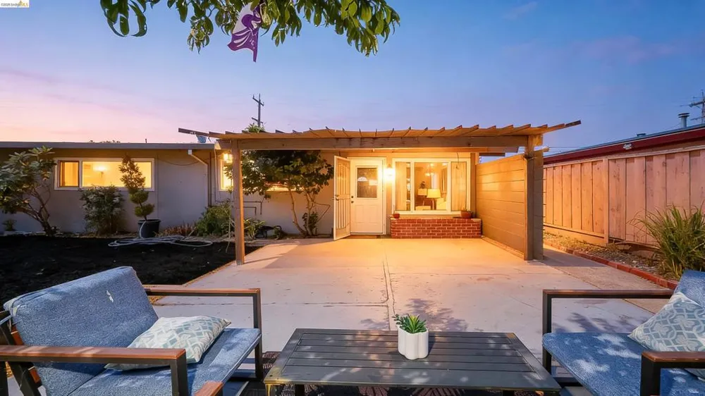27488 Bahama Ave Hayward, CA 94545