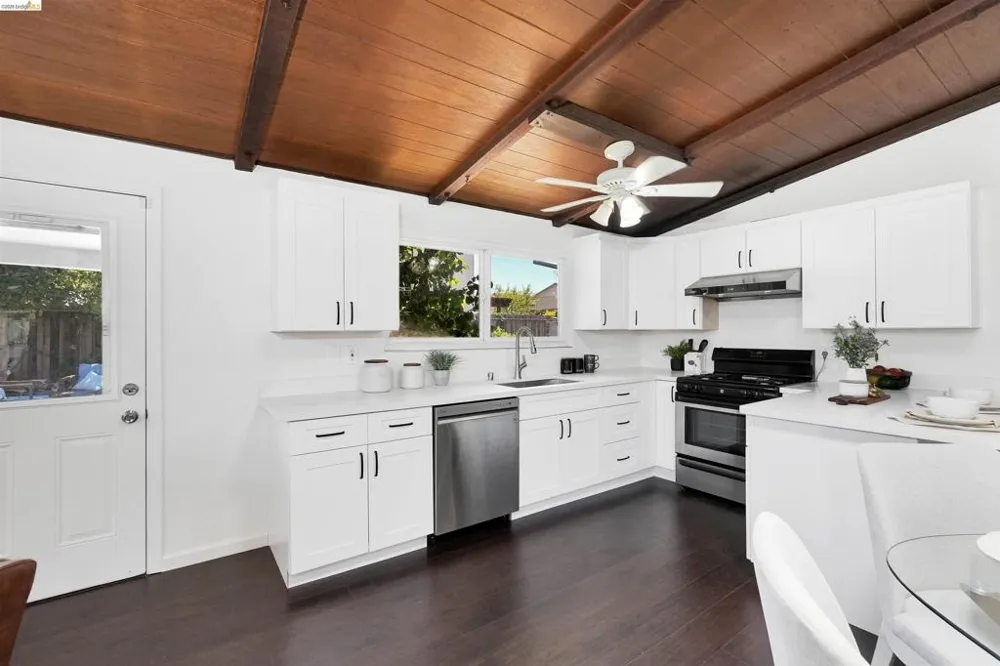 27488 Bahama Ave Hayward, CA 94545