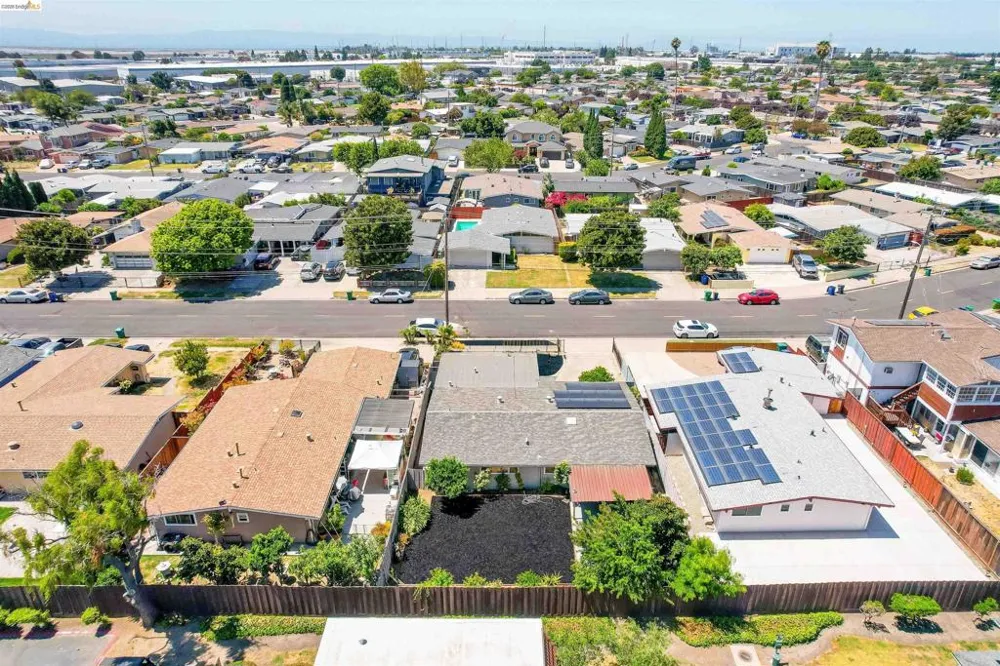 27488 Bahama Ave Hayward, CA 94545