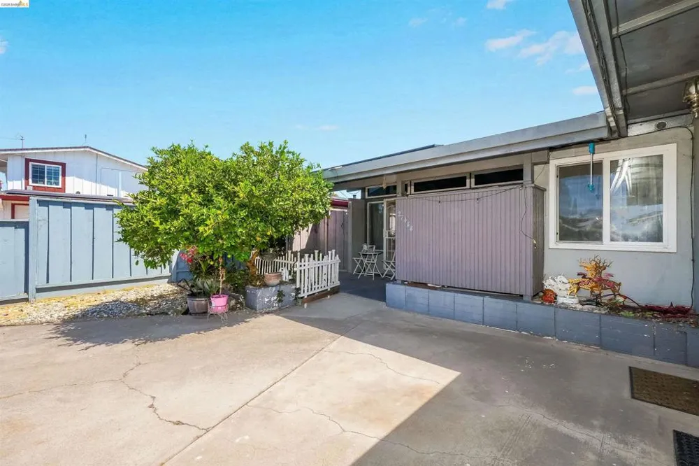 27488 Bahama Ave Hayward, CA 94545