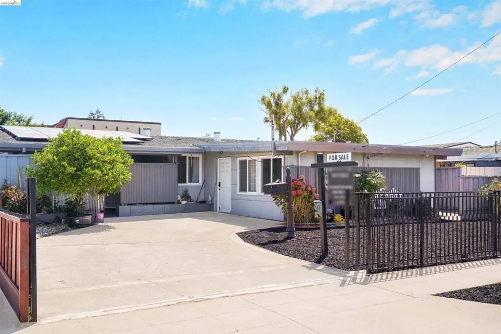 27488 Bahama Ave Hayward, CA 94545