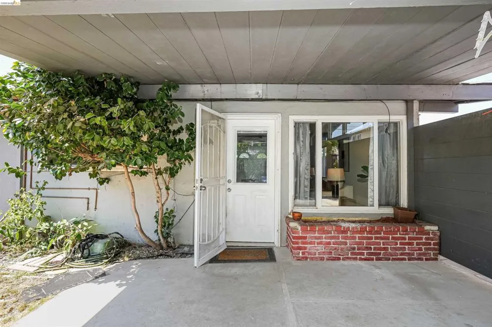 27488 Bahama Ave Hayward, CA 94545