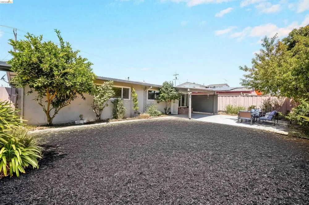 27488 Bahama Ave Hayward, CA 94545
