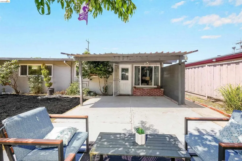 27488 Bahama Ave Hayward, CA 94545