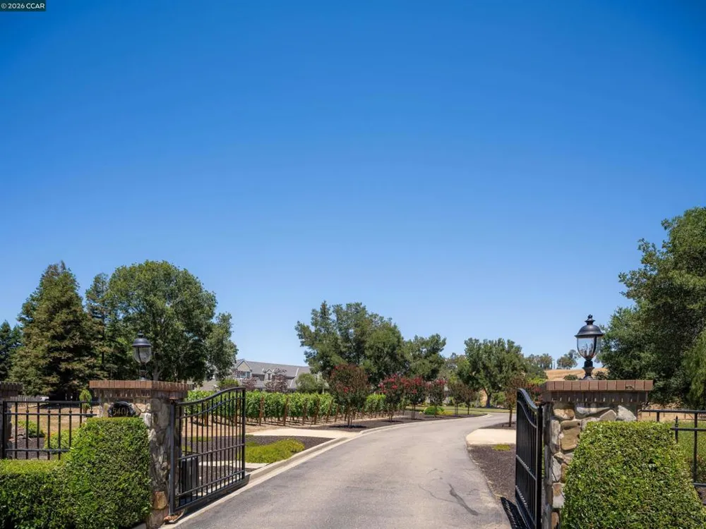 5401 Penny Ln Danville, CA 94506