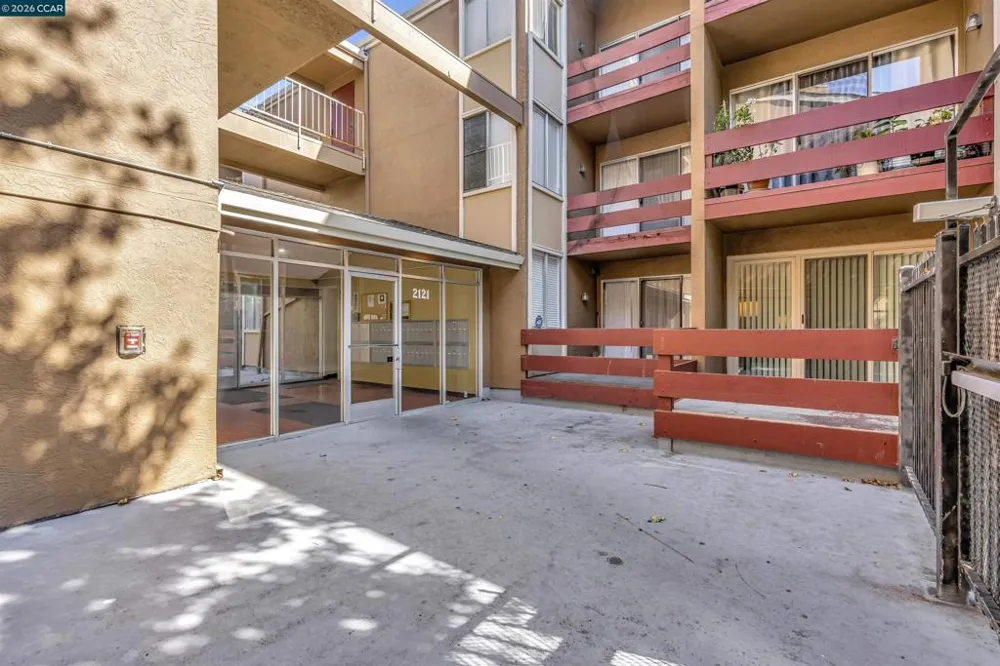 2121 Vale Rd #326 San Pablo, CA 94806