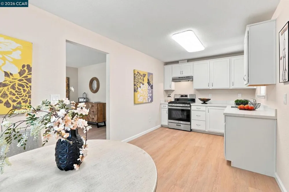 215 W 12th Street Pittsburg, CA 94565